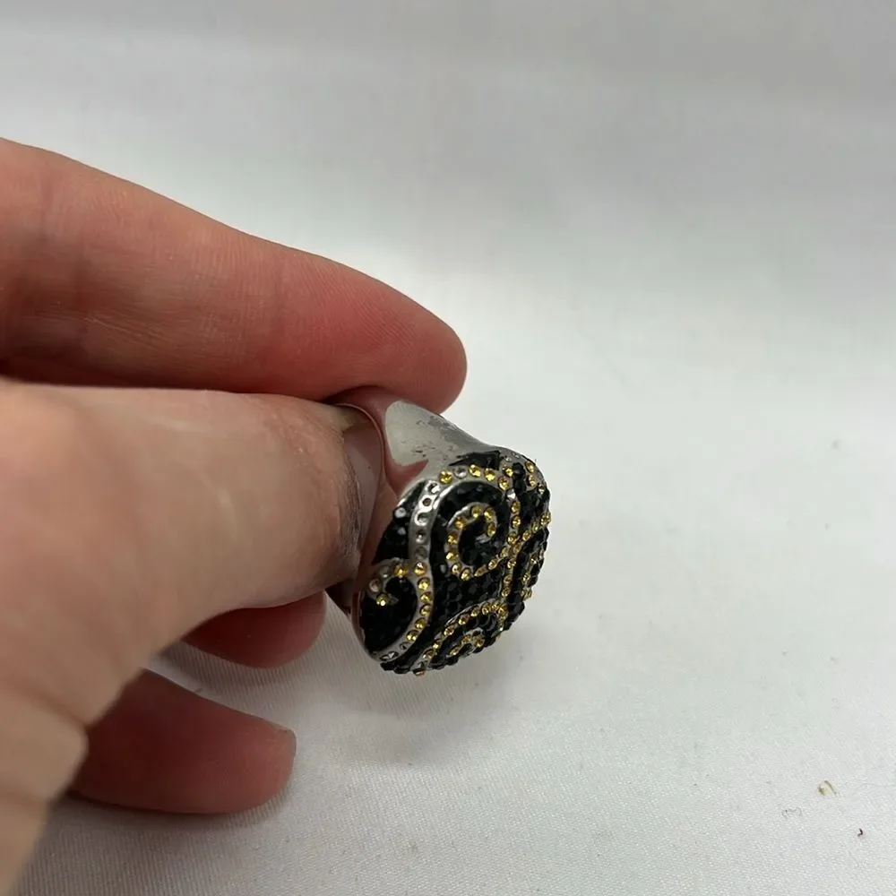 Vintage St. Steel Black & Gold Toned Swirl Costume Ring